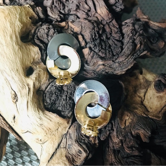 Vintage MCM Costume Gold & Silver Tone Round Geometric Shape Clip On Earrings - Picture 3 of 9